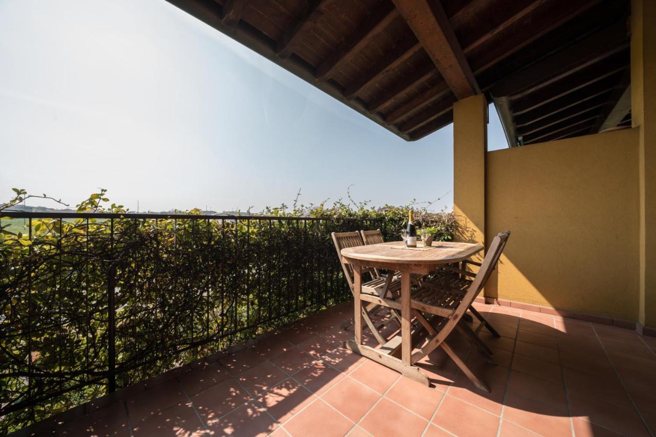 Gardappartamenti Cascinale Pool Desenzano del Garda Bagian luar foto
